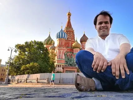 Встреча с поэтом и переводчиком Астьером Базилио