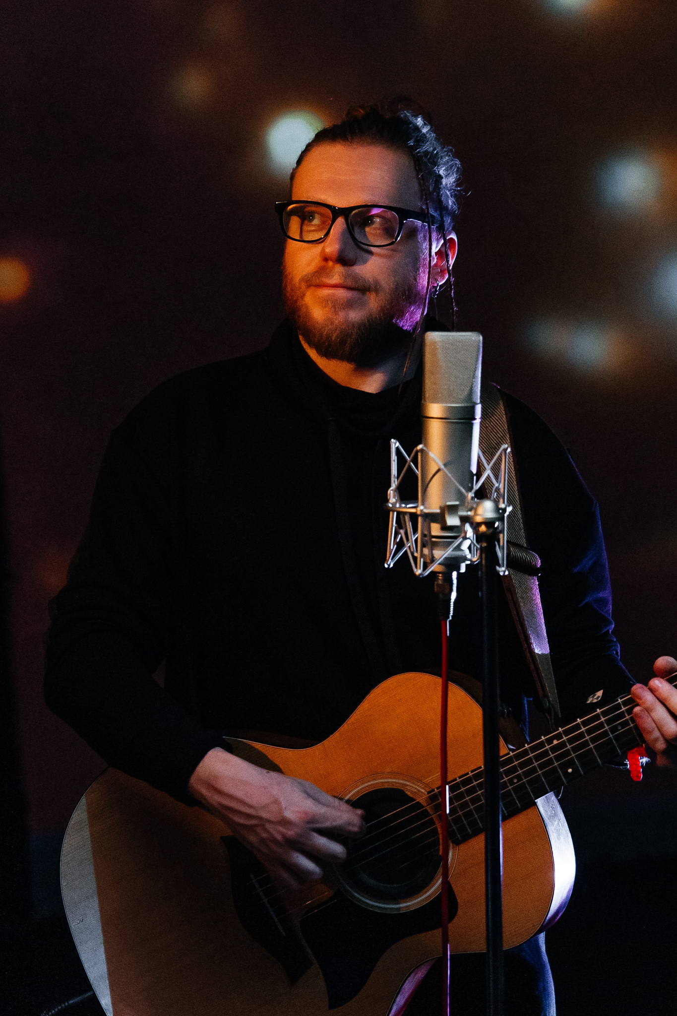 Live & Talk: камерный вечер с Виктором Ивановым