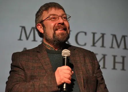 Творческий вечер поэта Максима Амелина
