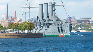 Обзорная экскурсия с посещением крейсера "Аврора"