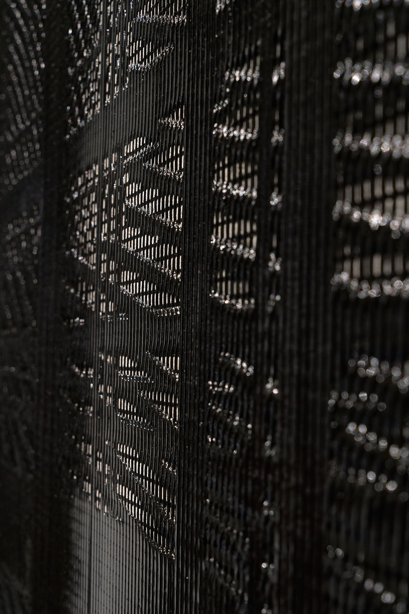 Презентация каталога к выставке Джорджа Коэна «Теория тени»