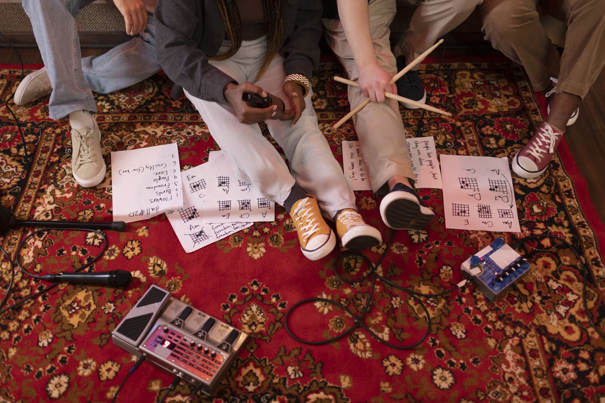 Вещи как свидетели эпох: о чём могут рассказать предметы быта?