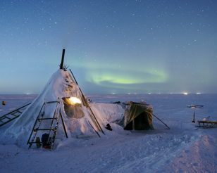 Открытие выставки «Глобальное потепление. Сценарии» во Французском институте. Artist-talk : фотограф Шарль Ксело 