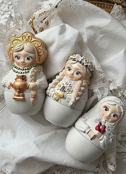 Роспись матрёшки‑шкатулки: с чаепитием в русском стиле