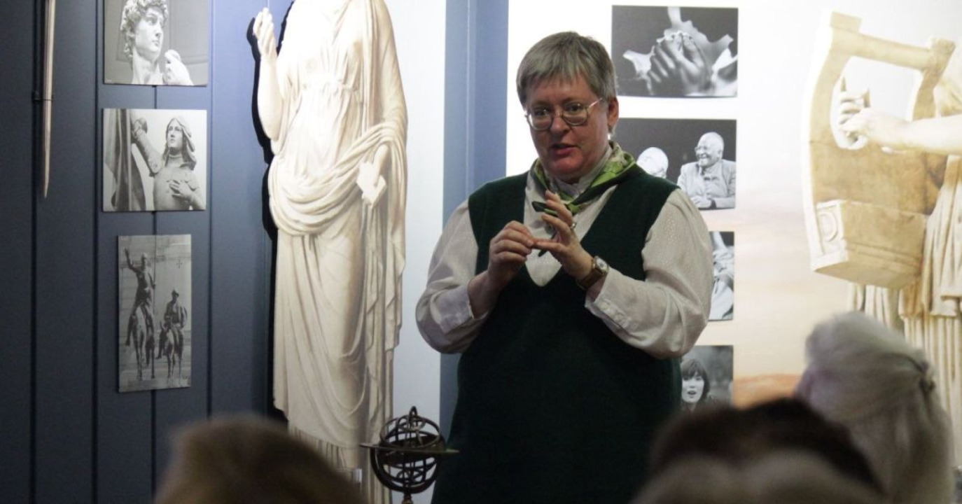 Лекция «Жизнь на планете: звёздное начало»