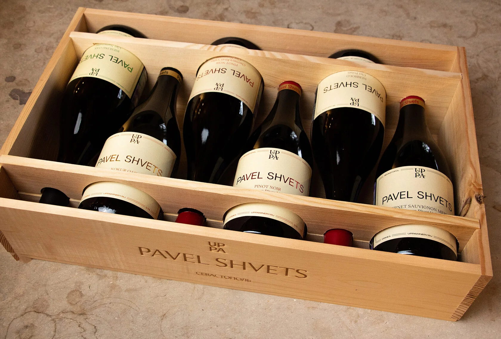 Дружеская дегустация вин Павла Швеца в формате «Выпьем вместе!». 18+