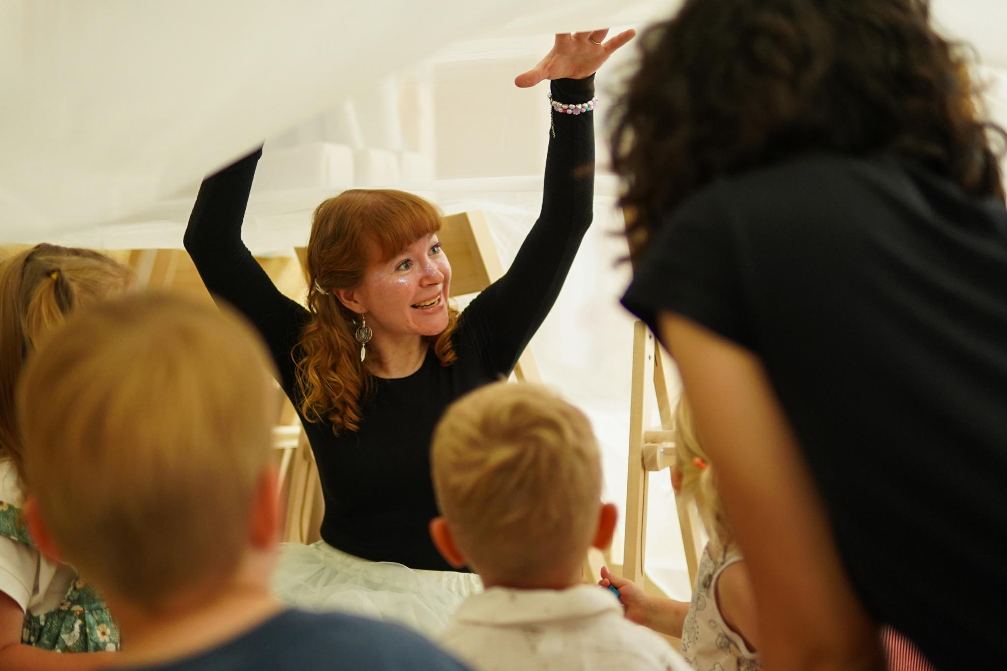 Школа Сказочников: читательско-игровая встреча "Мама"