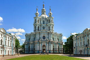 03.05 (вт-вых) в 12.00 Пешеходная экскурсия "Смольный собор" с Ириной 8-12 лет