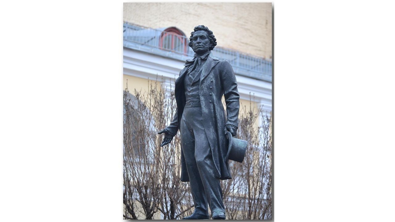 Бесплатная экскурсия «Огнем неистовых желаний…»