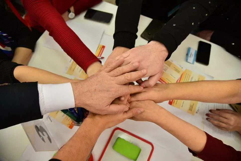 Практикум и круг сотворчества «Как вместе с командой создавать прорывные решения и идеи?»