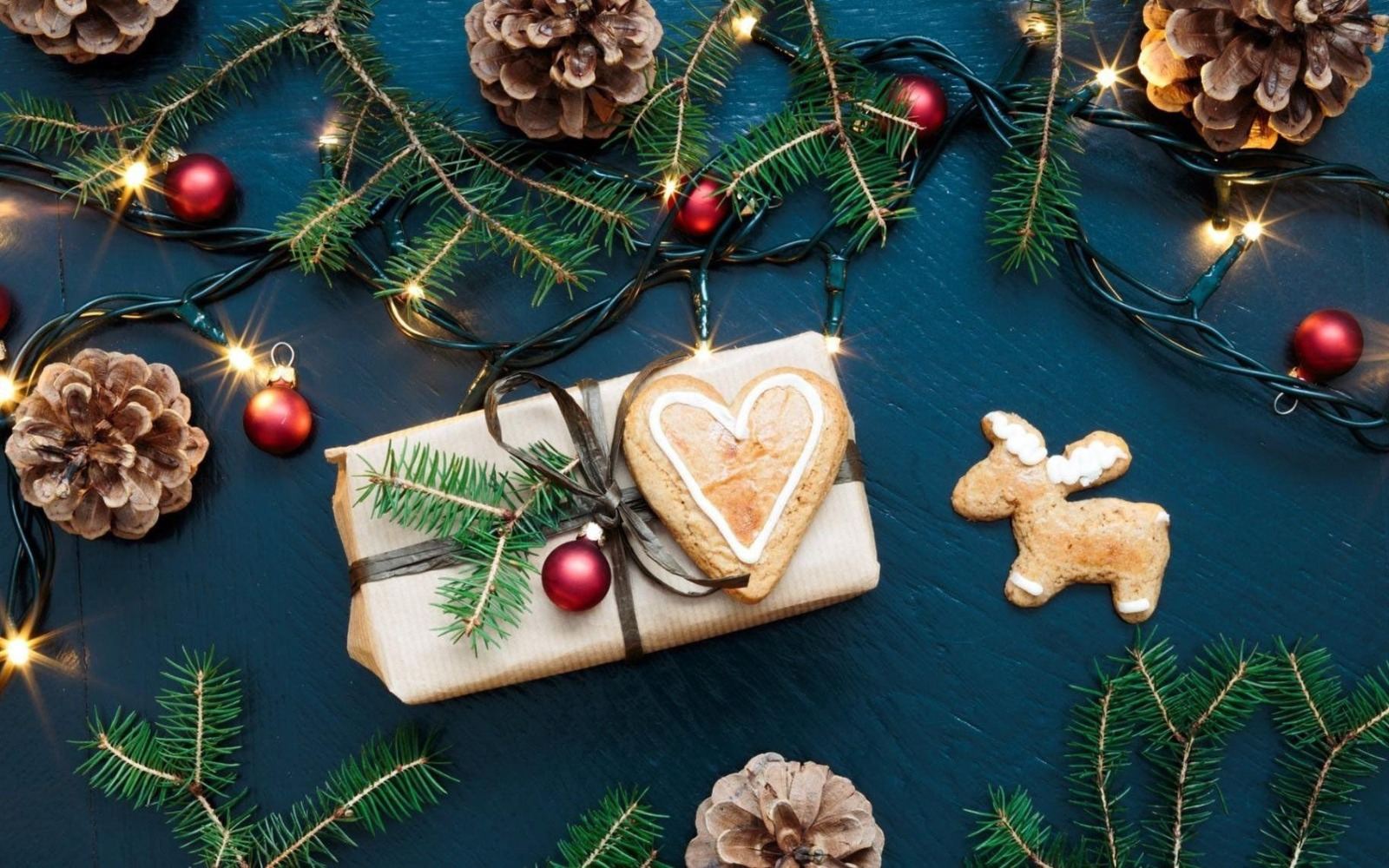 «Арт-декабрь: Ярмарка чудес» в галерее «Выхино»