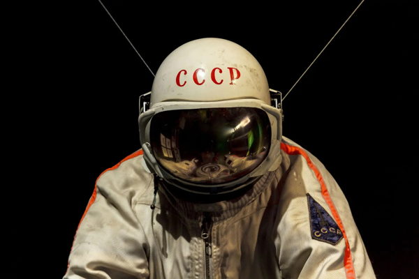 ОНЛАЙН Лекция "Мода и космос"