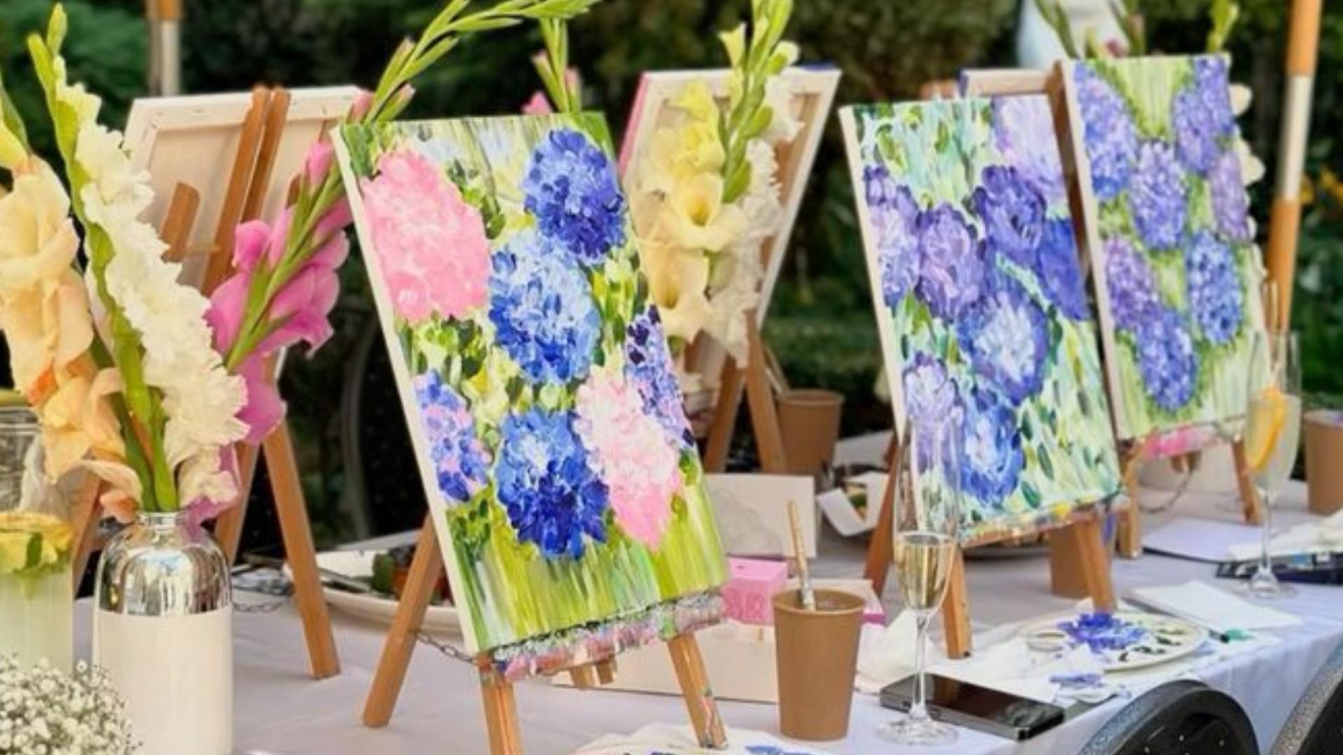 Art-завтрак "Цветочный рай": рисуем гортензии в кофейне "Шоколадница" у метро Полянка