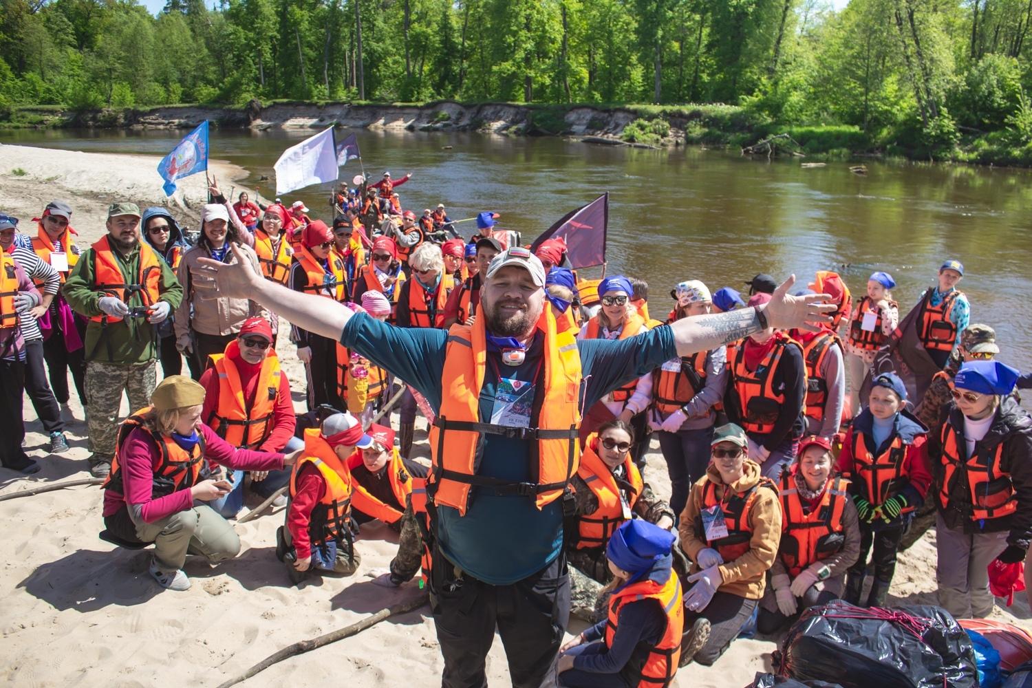 Гитарник 2.0 с турклубом Дух Медведя "All you need is spLOVE"