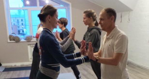 "Телесно-ориентированные техники "Основа основ". Мышечные блоки: грудной отдел, плечи, спина. Убираем напряжение.