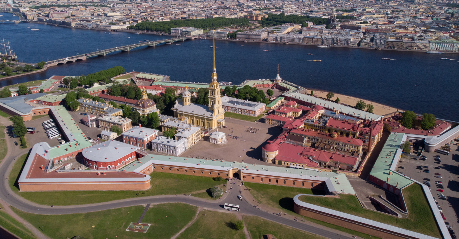 Петропавловская крепость дворец