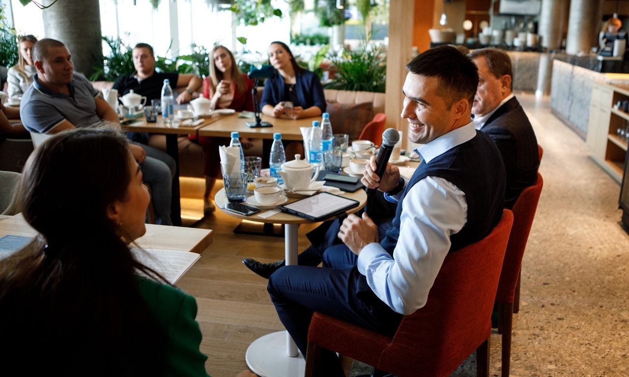 БИЗНЕС-ЗАВТРАК