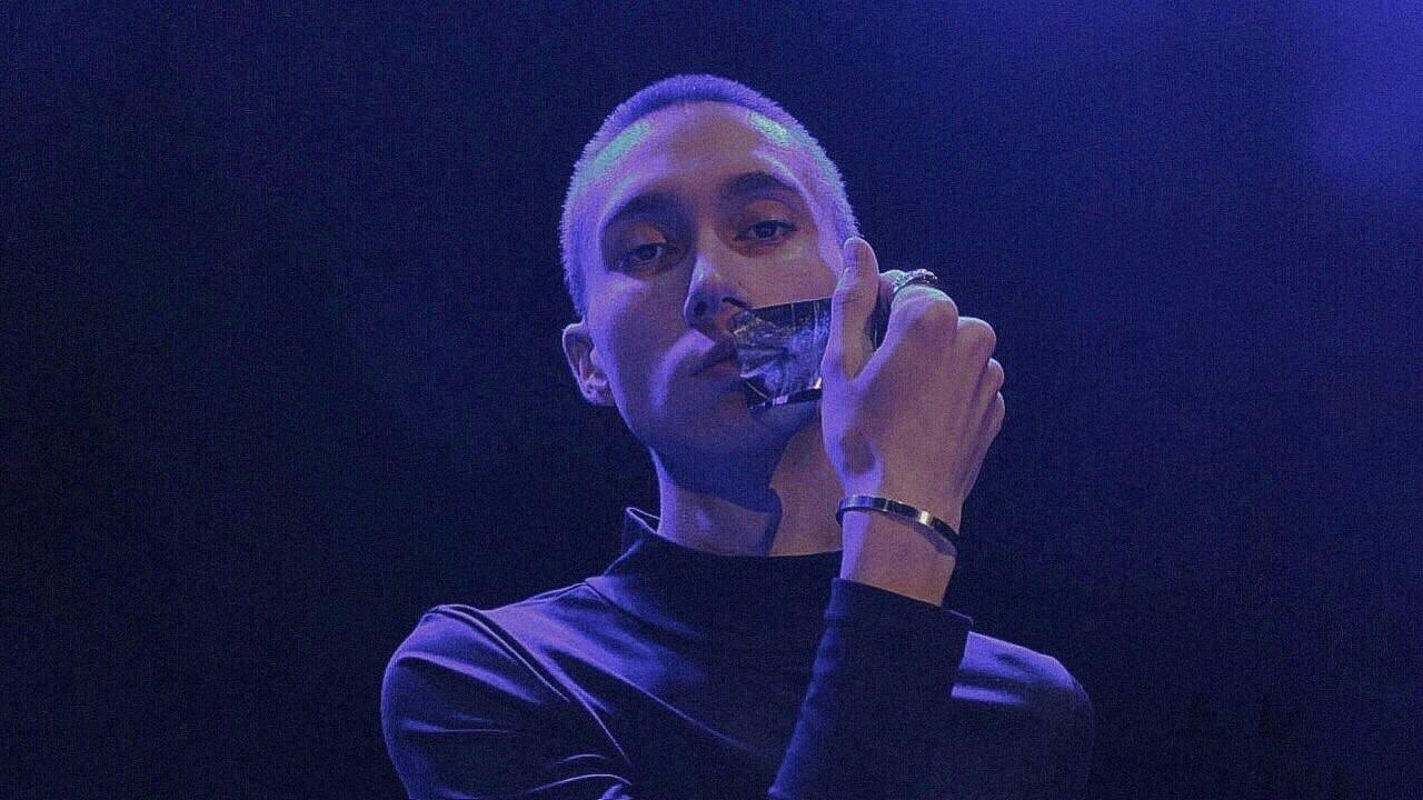 Социальный моноспектакль «О чем молчат люди?»