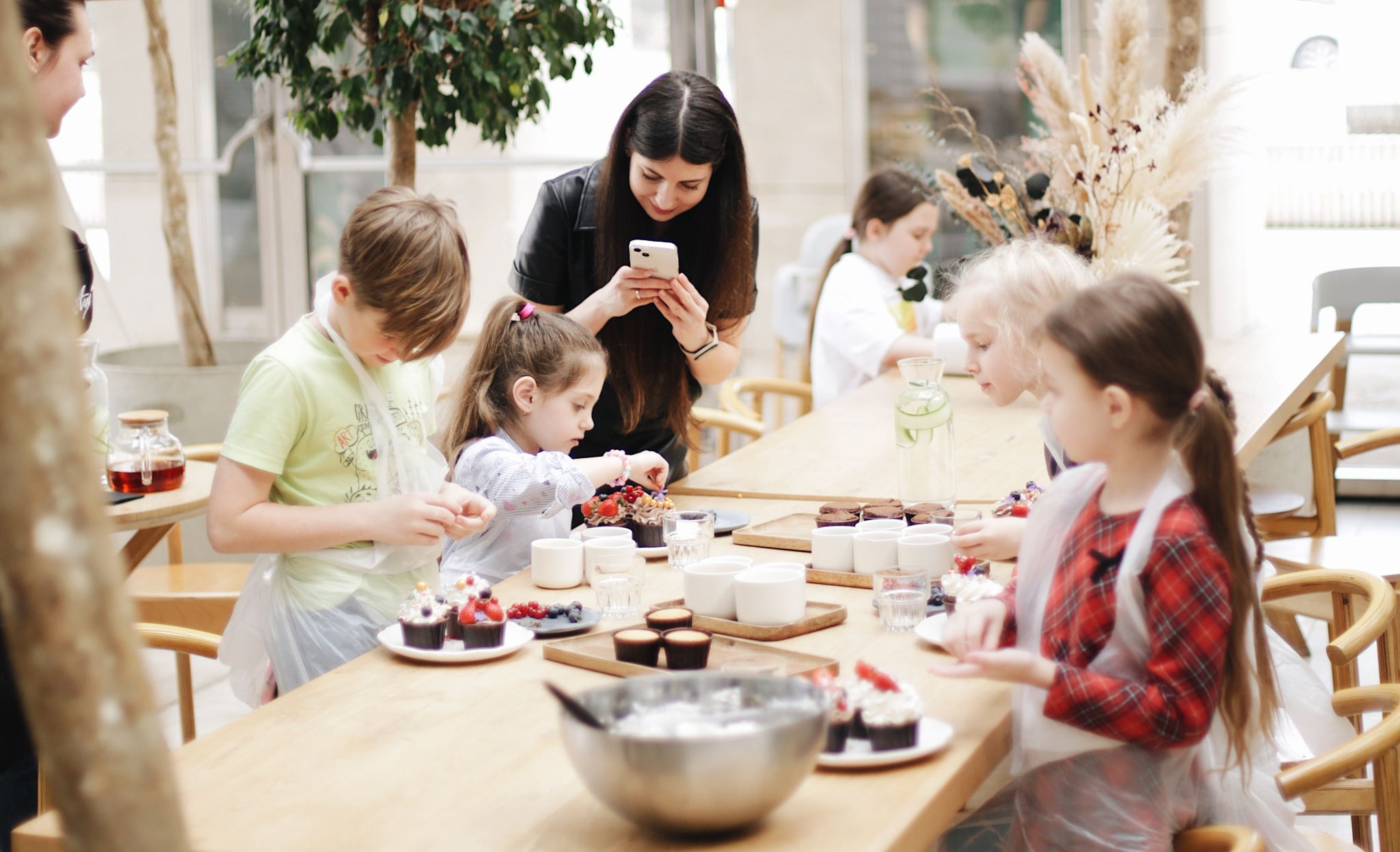 Детский мастер-класс в Ангеле Капкейки