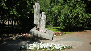 "Война бушевала над городом"