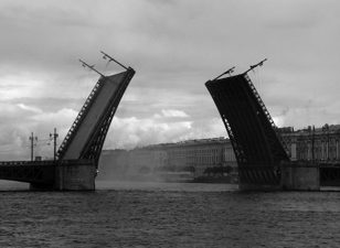 История петербургских мостов