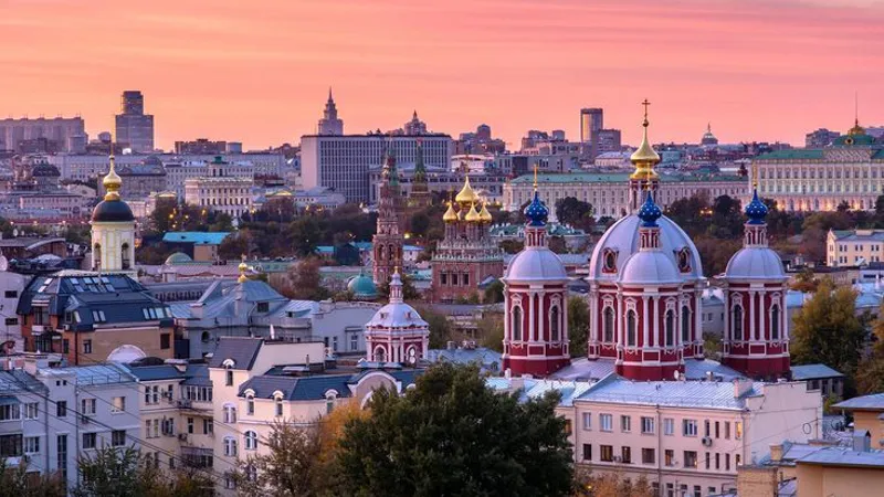 "Из купеческого Замоскворечья в сталинское СССР"   