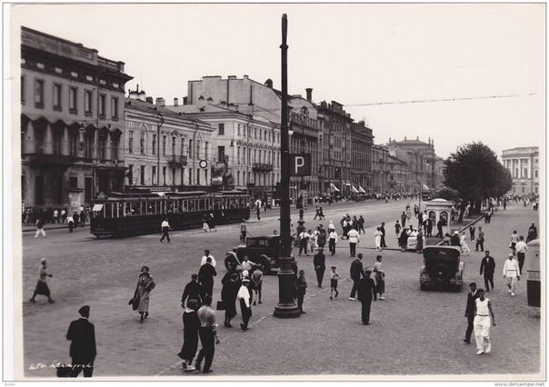 Новый человек в старом городе. Мир мужчин, детей и женщин. Мир вещей