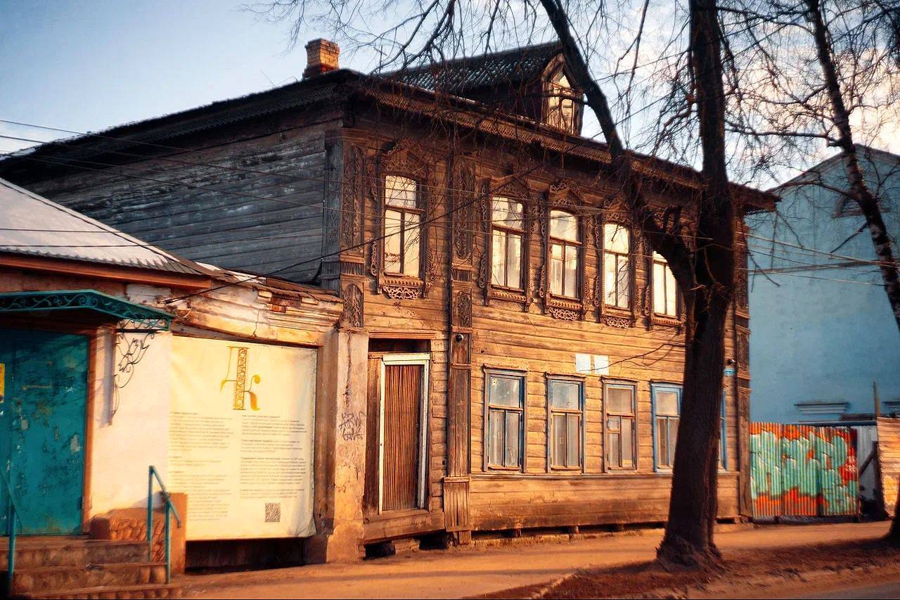 Благотворительная лекция Елизаветы Лихачёвой в поддержку Культурного центра «Дом Кустаря» в городе Кимры, Тверской области