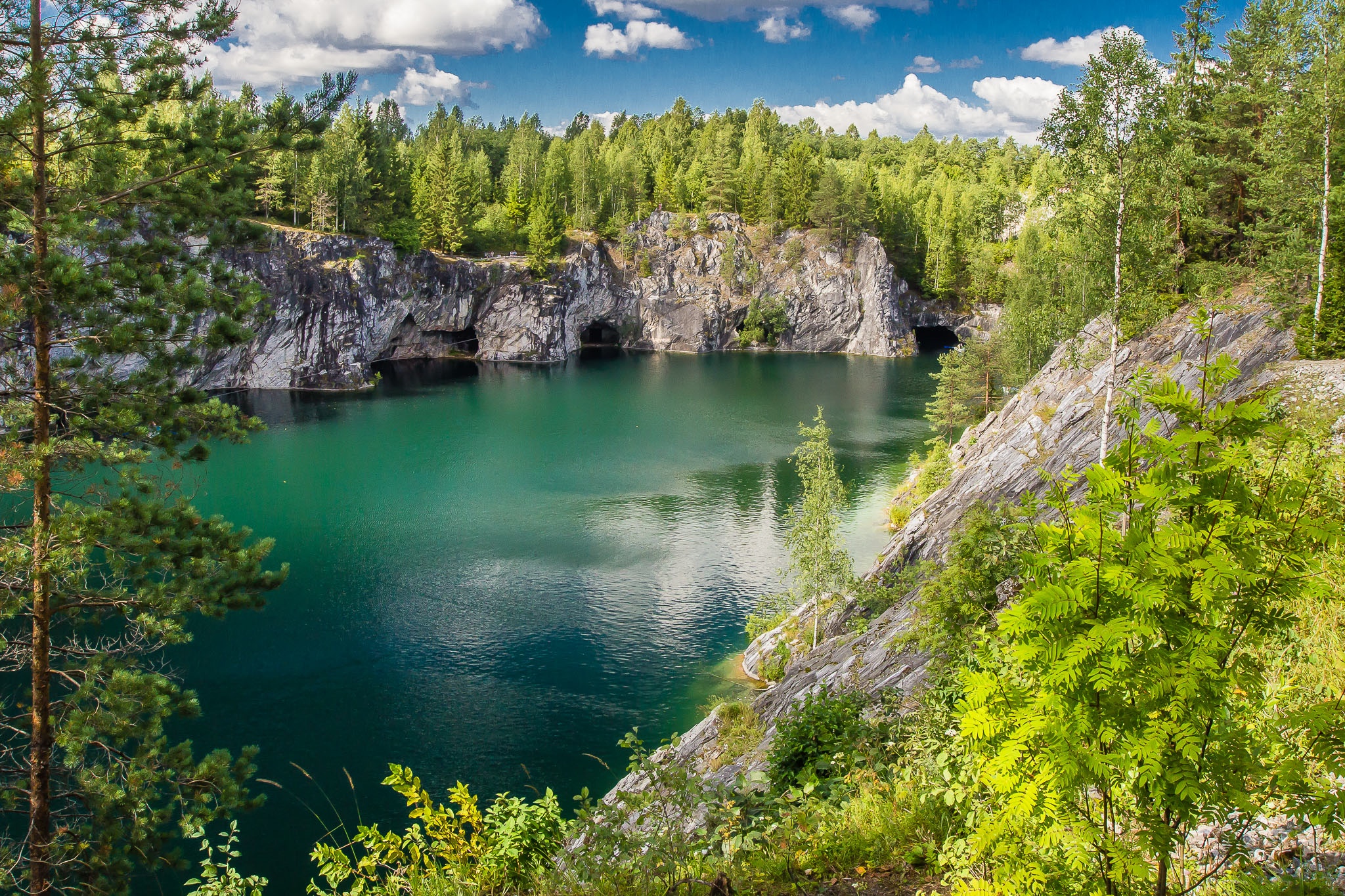 Карелия список. Горный парк Рускеала. Карелия парк Рускеала. Рускеальский мраморный каньон Карелия. Сортавала горный парк Рускеала.