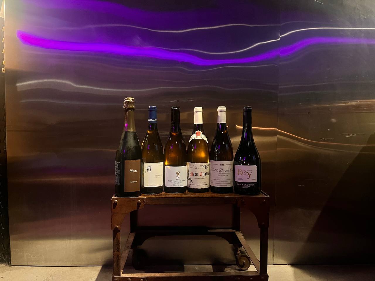 Chablis Table | Шабли