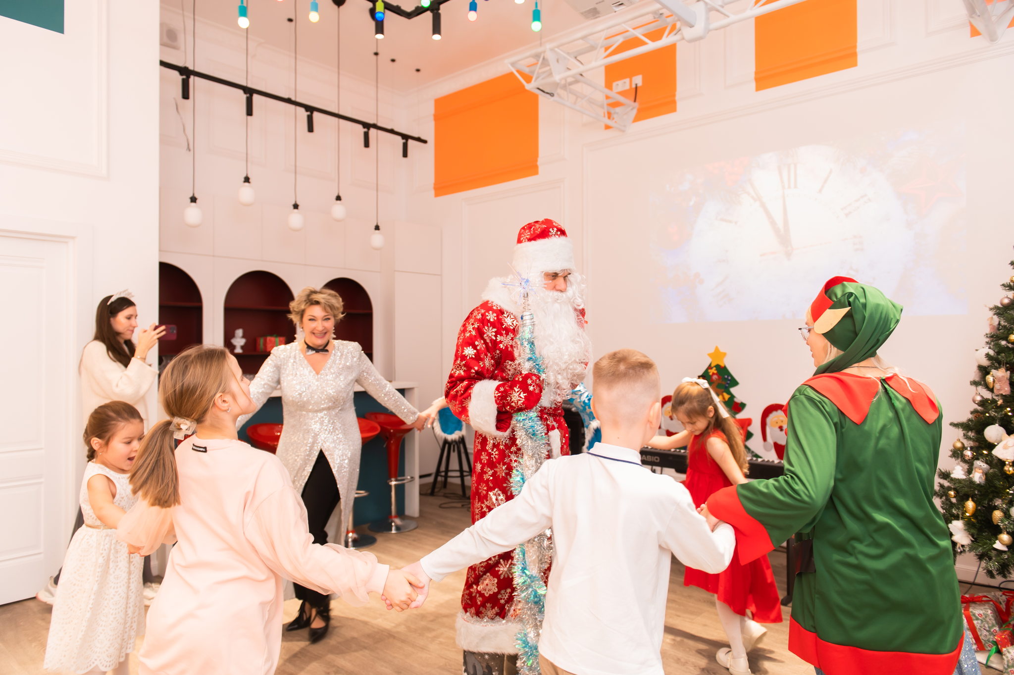 ДЕНЬ РОЖДЕНИЯ ДЕДУШКИ МОРОЗА