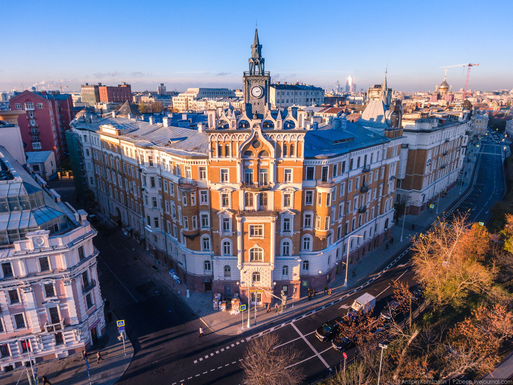 Легендарный Дом страхового общества «Россия»