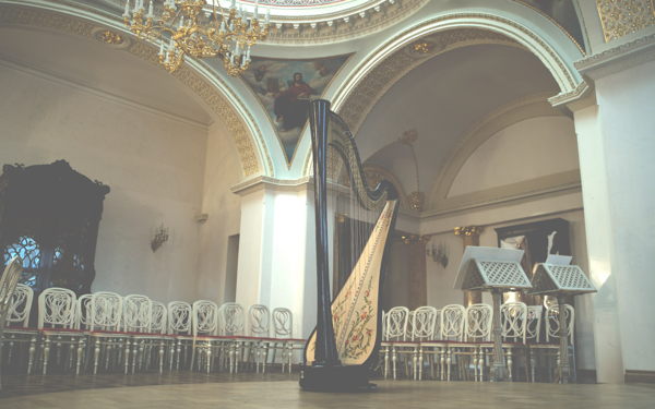 Весенний концерт при свечах