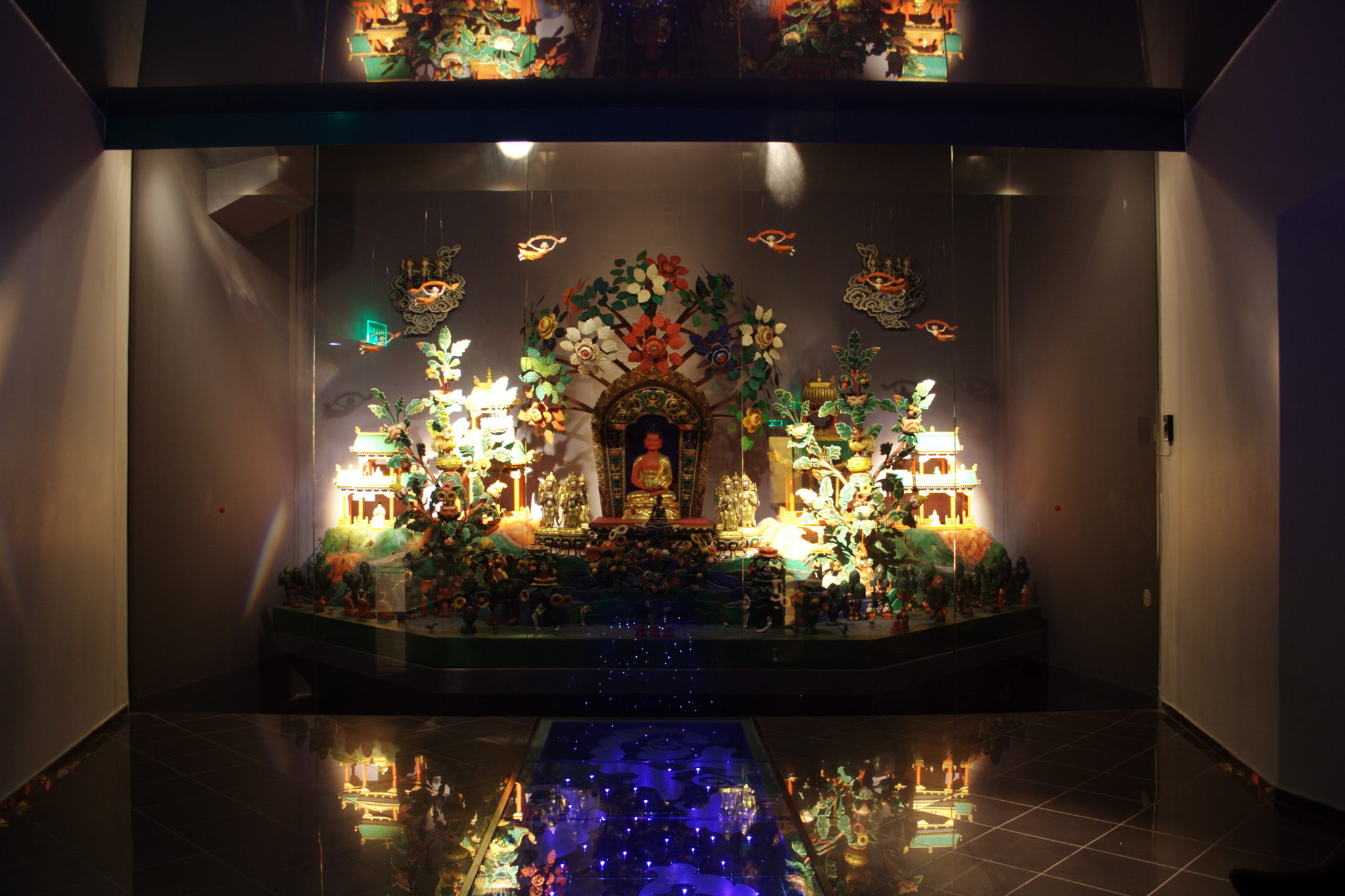 Экскурсия "Путешествие сквозь века: 12 уникальных предметов религиозного искусства"