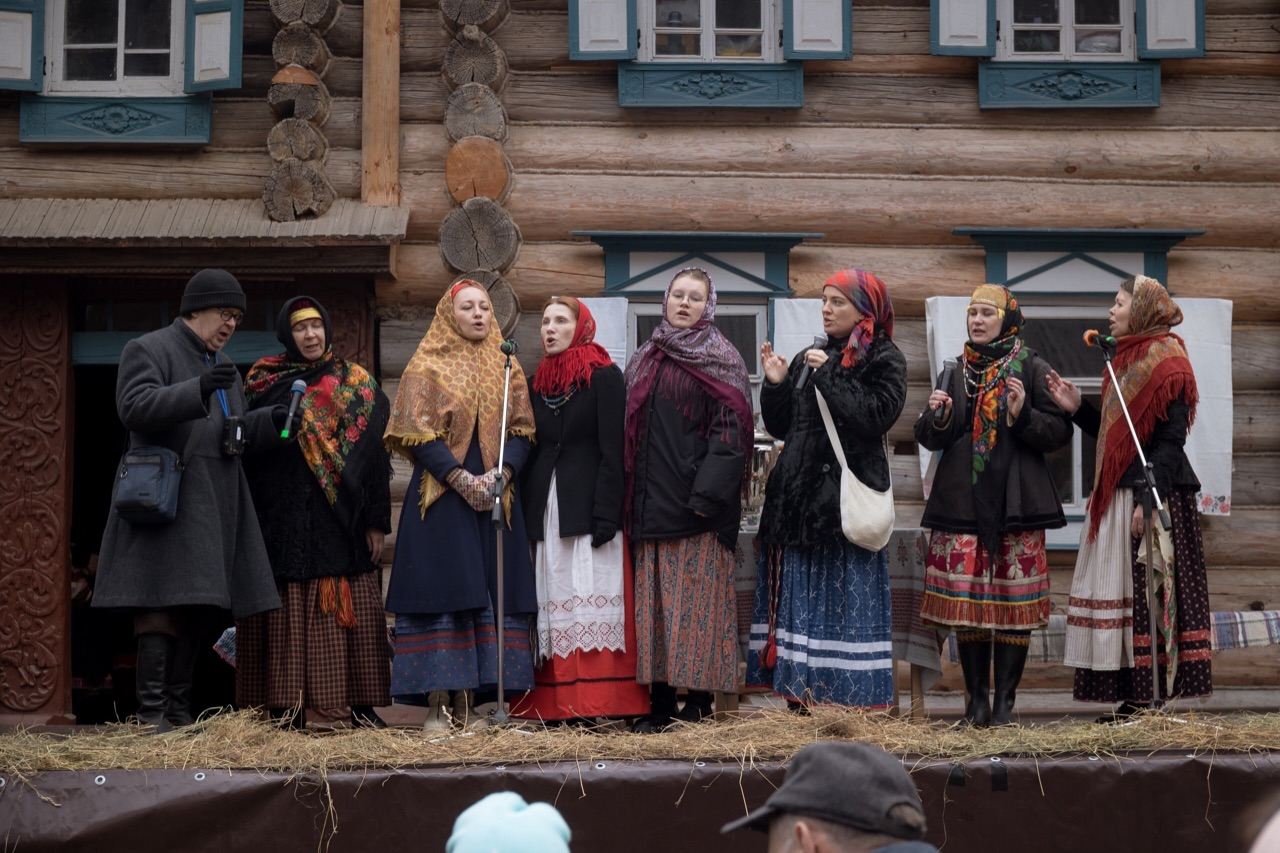 ВОЛШЕБНЫЕ СВЯТКИ