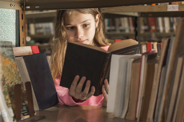 Интерактивный квест по библиотеке "По следам книжных героев"