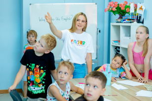 Осенняя тематическая смена в городском английском лагере для детей 7-11 лет!