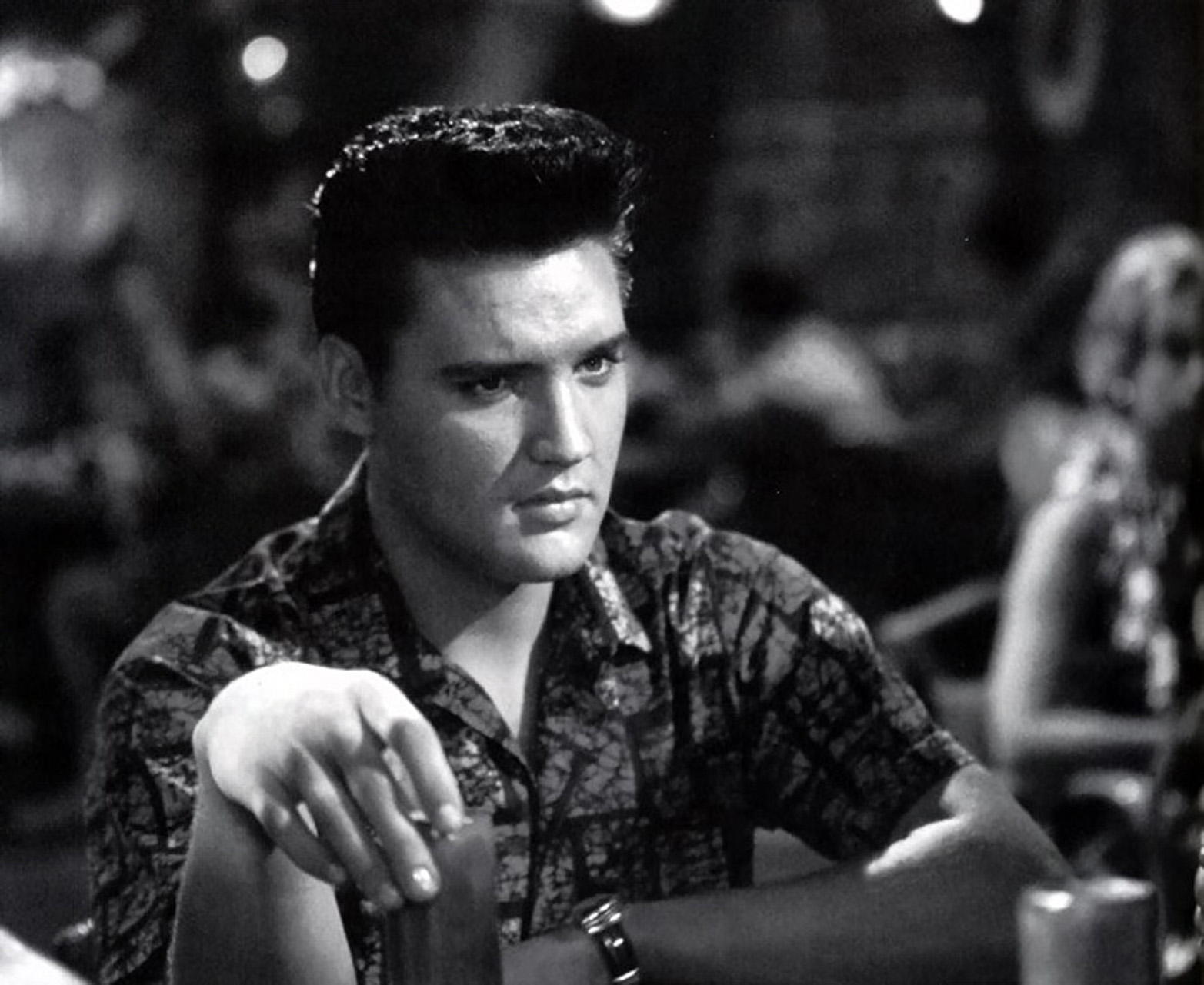 Х/ф «ГОЛУБЫЕ ГАВАЙИ» (США, 1961; музыкальная комедия)