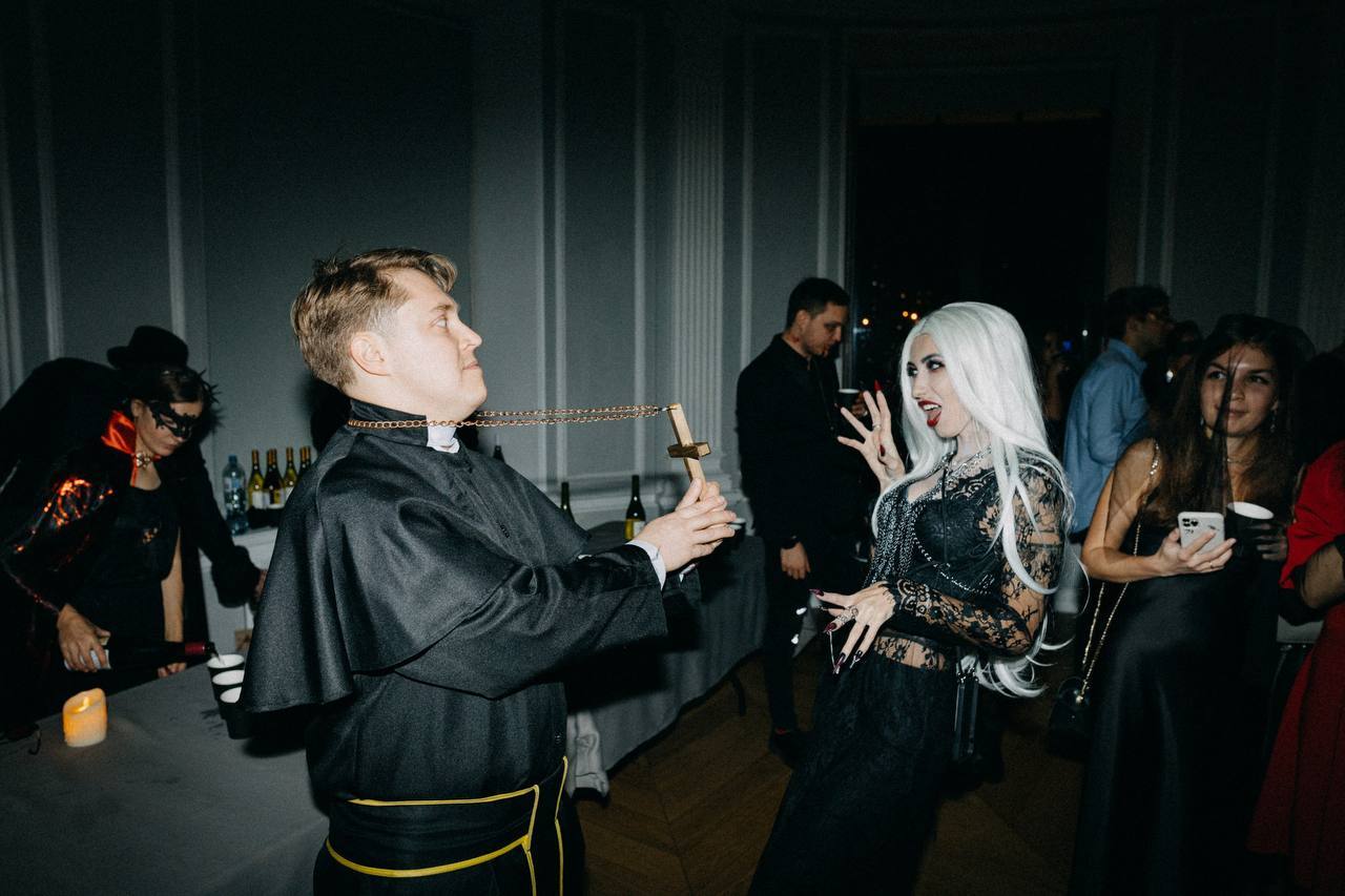 Маскарад в особняке «What we do in the shadows» 2.0