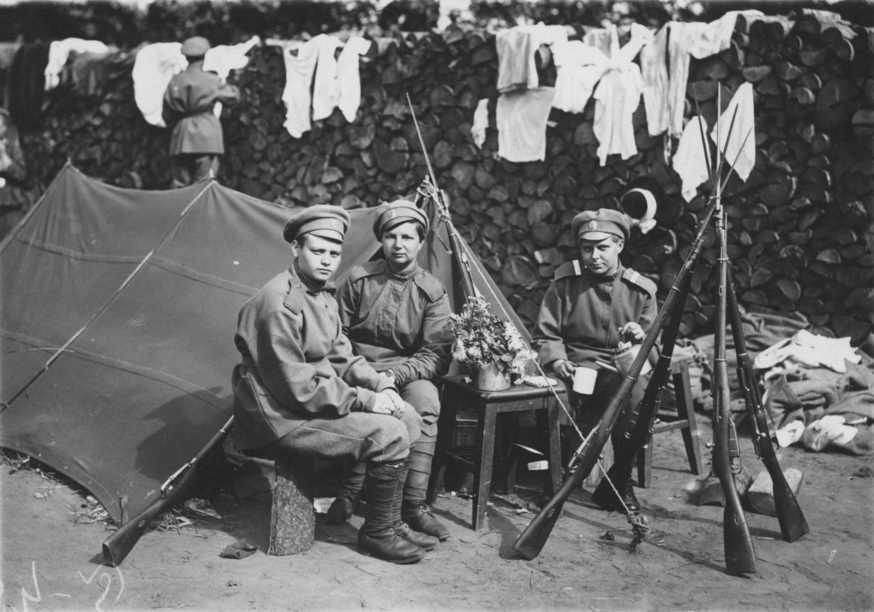 Лекция «Мария Бочкарёва и другие: Женские батальоны. 1917 год»