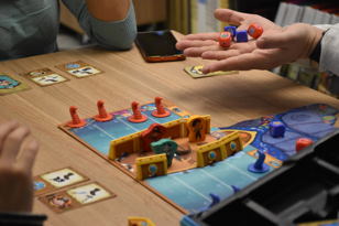 Семейная игротека в Библиотеке на Карповке