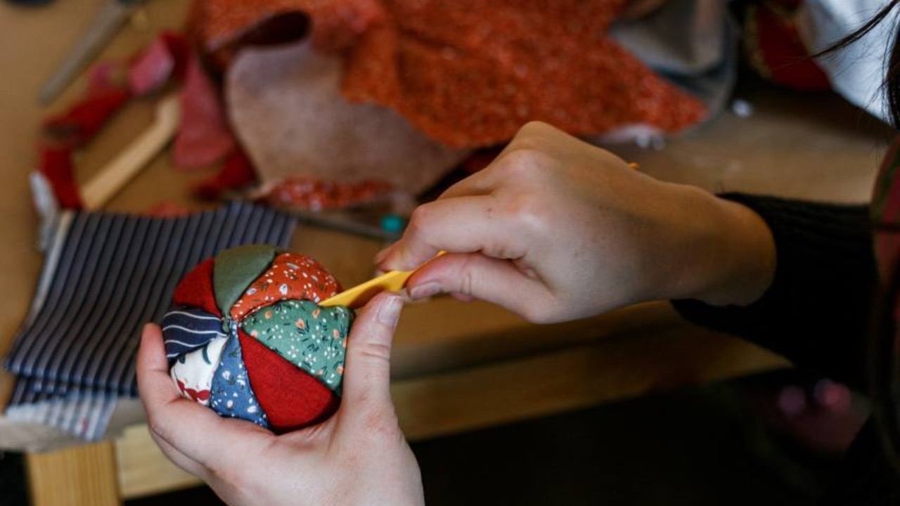 Мастер-класс по созданию японской новогодней игрушки в технике кинусайга