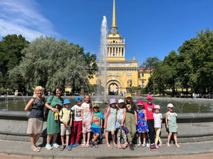 Город на ладони, парадные ансамбли 