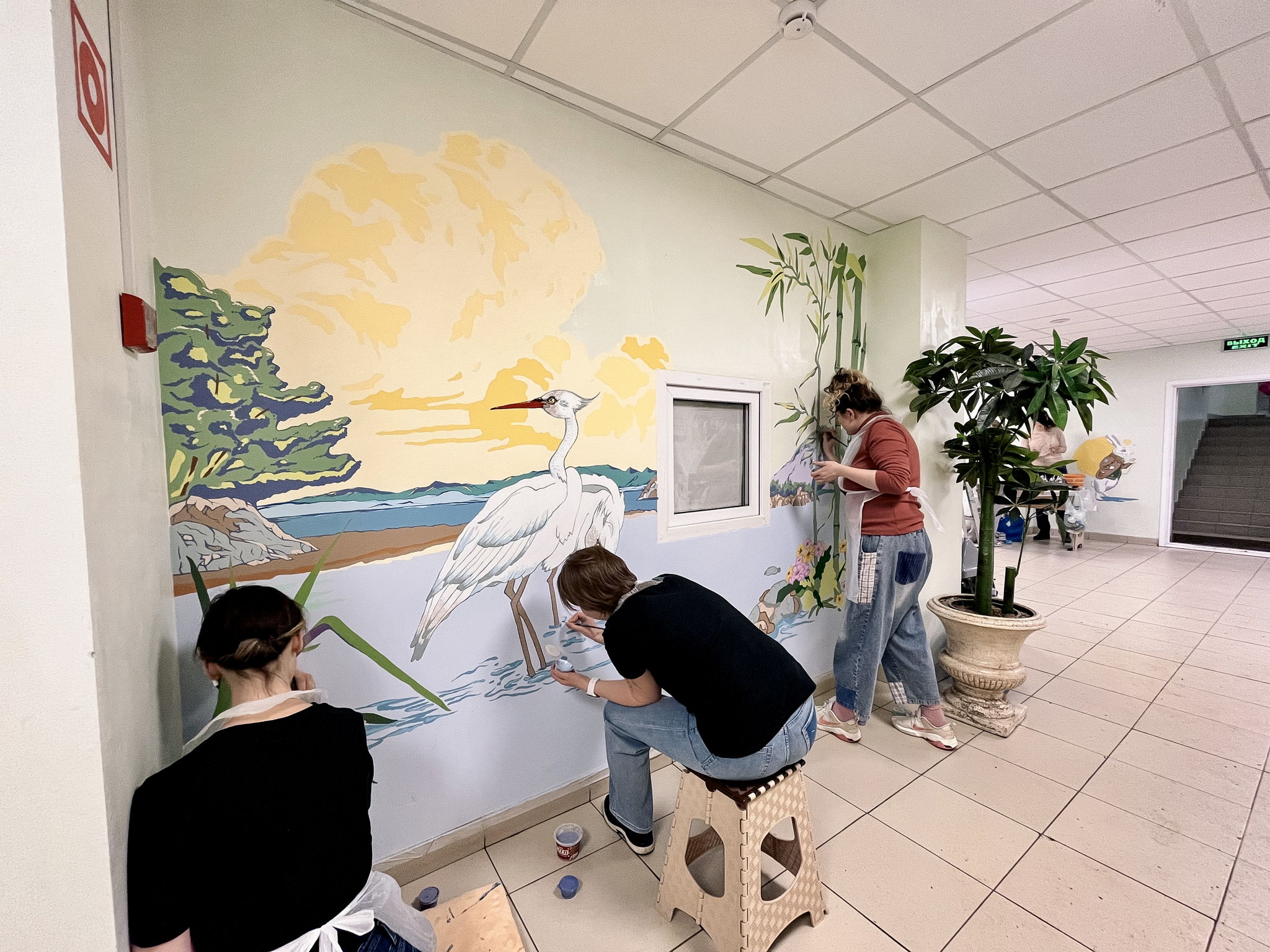 Роспись стен в ЦКПБ им. Усольцева (18+)