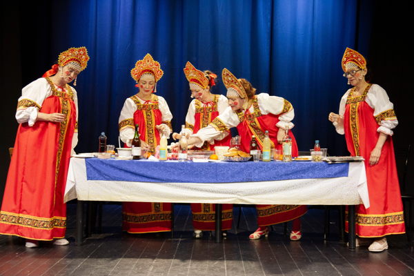 Спектакль «Баба Шанель» в учебном театре «Два Мира»