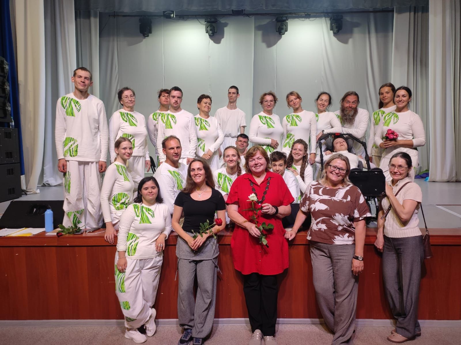 «Поэзия красок»