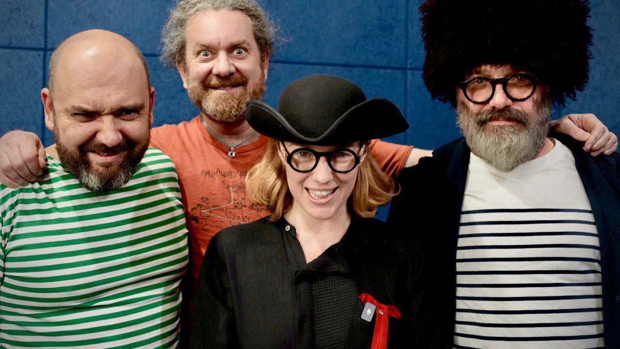 Новогодний спектакль-концерт певицы Анны Чайковской для детей и их родителей в пространстве выставки «Владимир Немухин 100» в Выставочном зале фонда Андрея Чеглакова