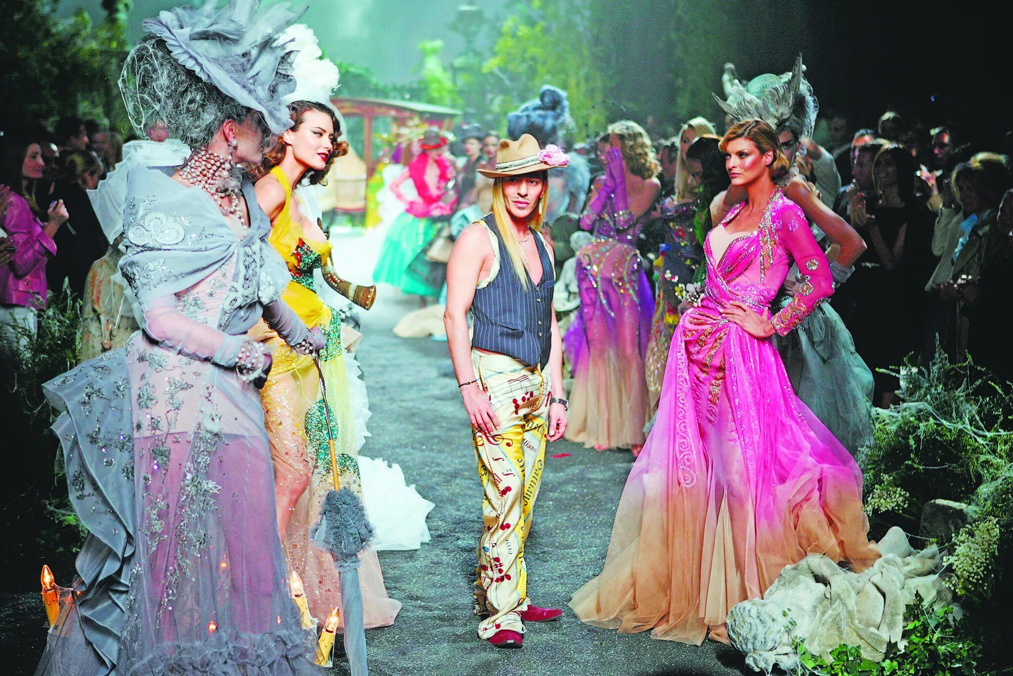 Модный театр Джона Гальяно. лекция Ирины Святской, историка моды