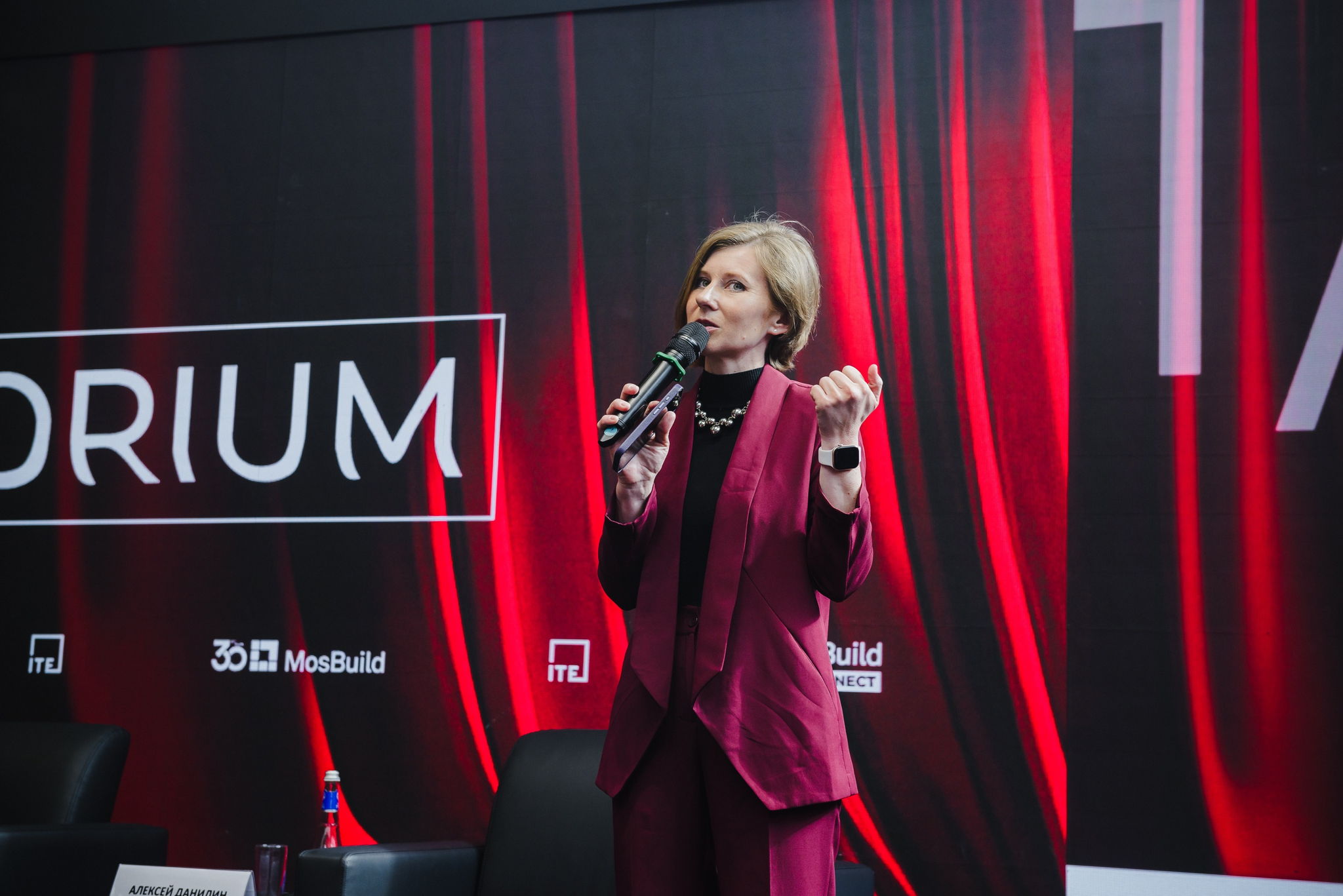 Онлайн-курс "Публичные выступления и презентации в дизайне 2.0" (Для дизайнеров и поставщиков)