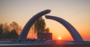 НЕПОКОРЕННЫЙ ЛЕНИНГРАД